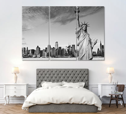Statue of Liberty and Manhattan Cityscape in Black and White Canvas Print ArtLexy 3 Panels 36"x24" inches 