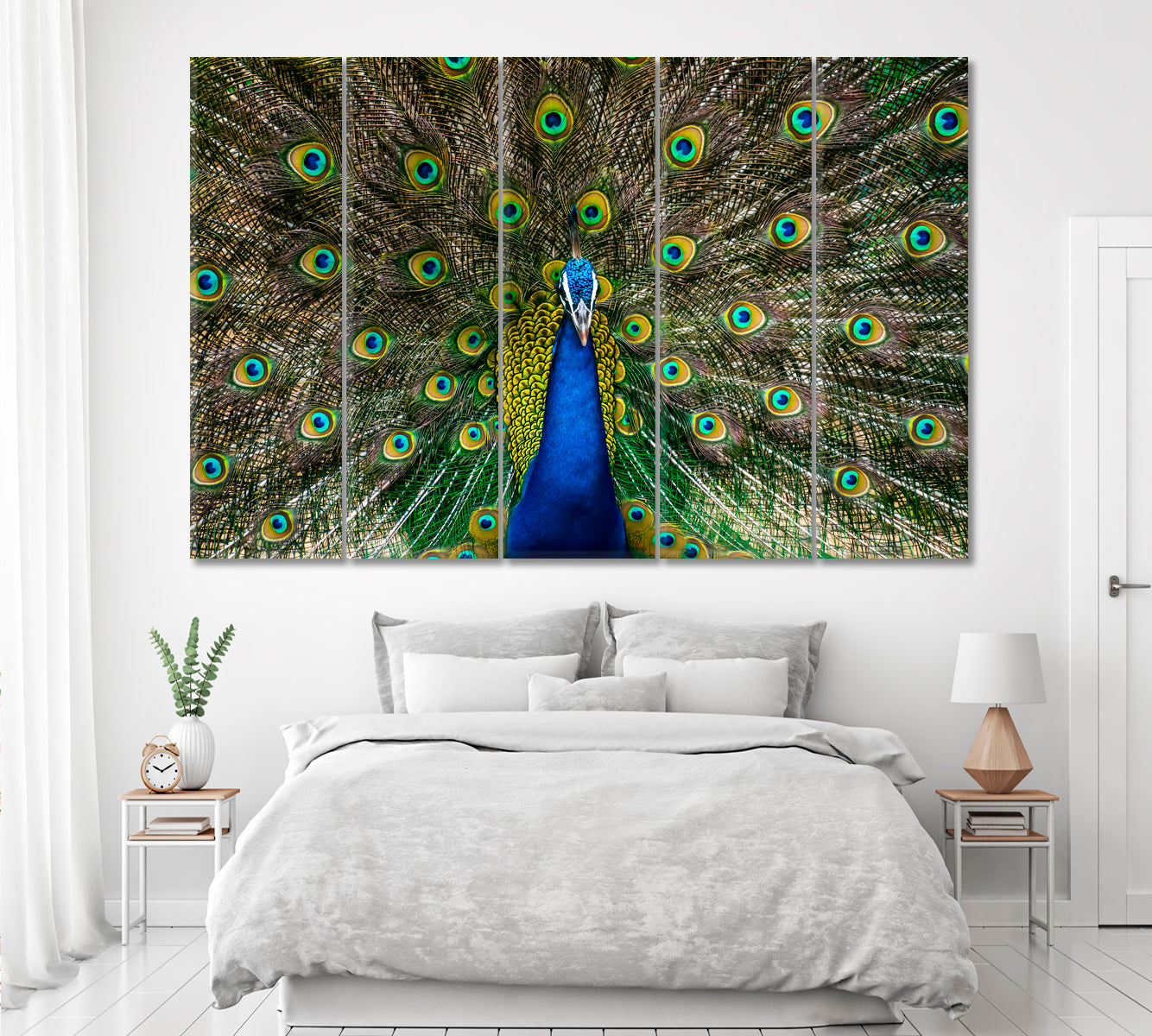 Peacock Showing Bright Feathers Canvas Print ArtLexy 5 Panels 36"x24" inches 