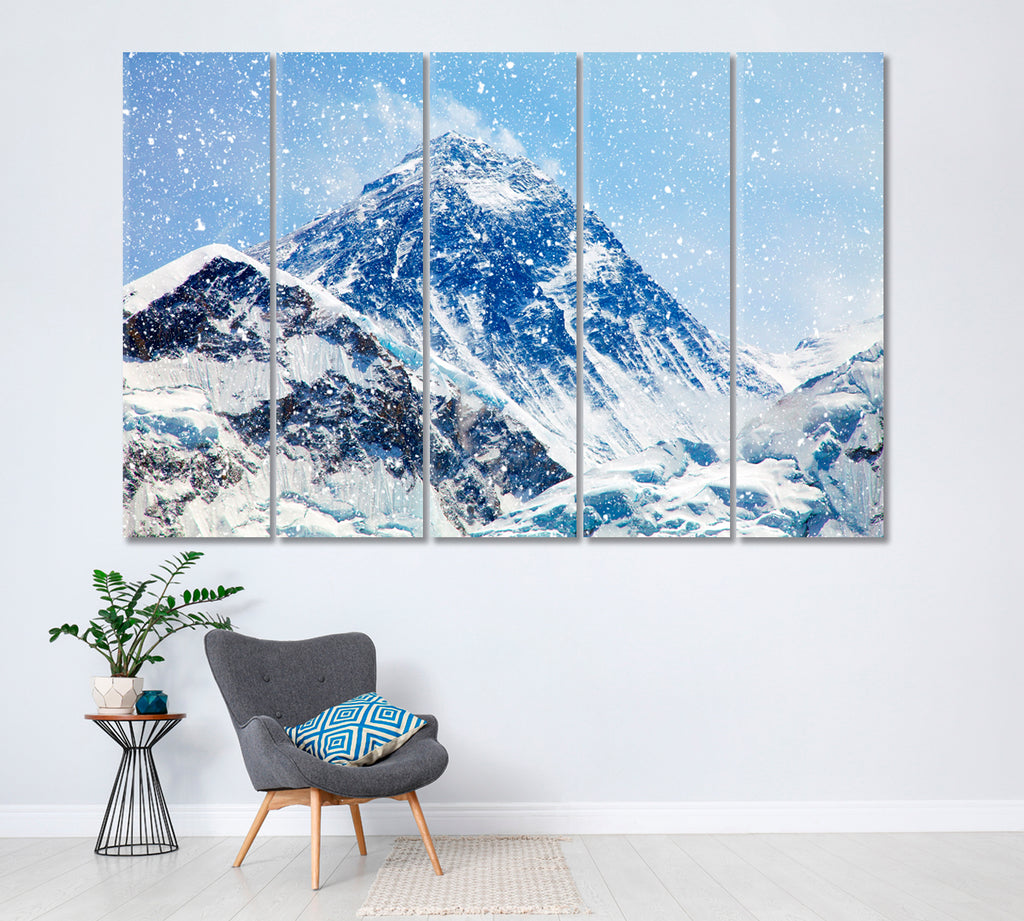 Mount Everest in Snowfall Nepal Canvas Print ArtLexy 5 Panels 36"x24" inches 