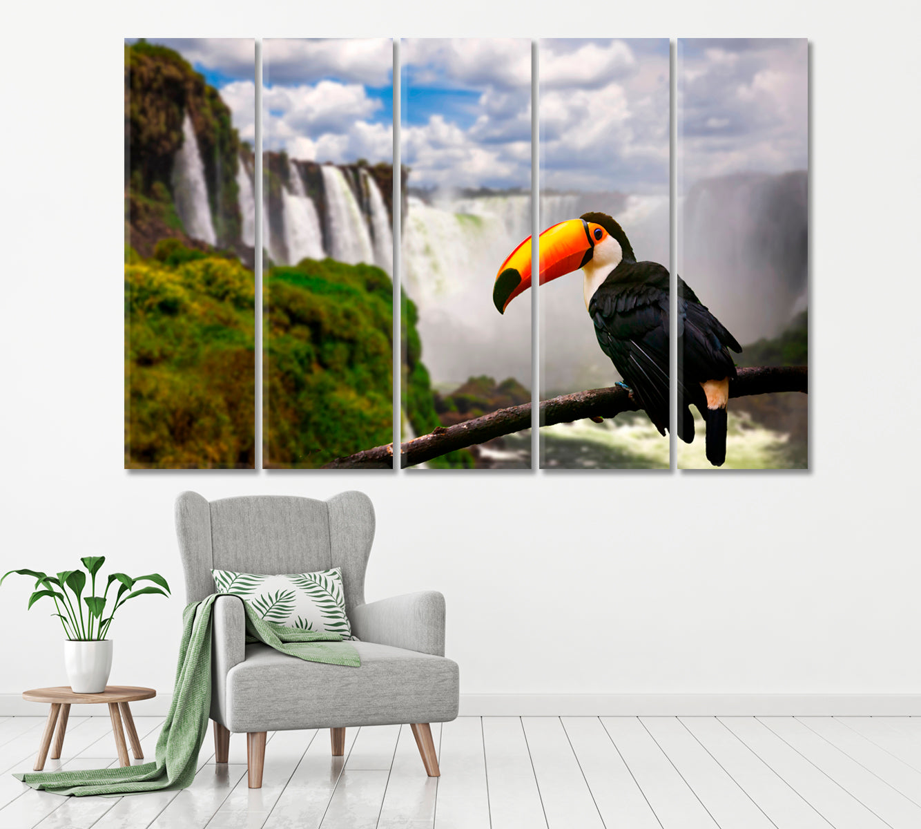 Beautiful Toucan at Iguazu Falls Brazil Canvas Print ArtLexy 5 Panels 36"x24" inches 