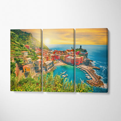 Vernazza Cities Cinque Terre Italy Canvas Print ArtLexy 3 Panels 36"x24" inches 